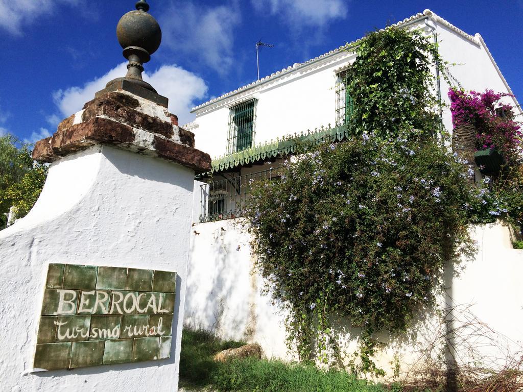 Cortijo El Berrocal Casa de hóspedes Cazalla de la Sierra Exterior foto